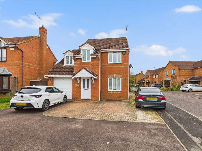 4 Bedroom Detached House To Rent In Novello Croft, Old Farm Park, Milton Keynes, Buckinghamshire, MK7