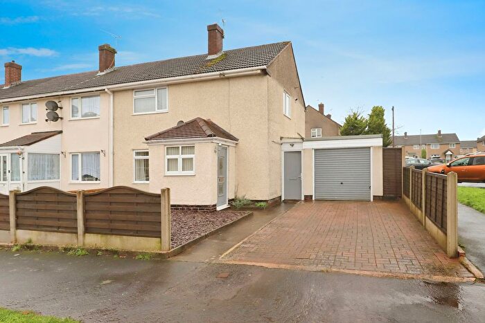 3 Bedroom End Of Terrace House For Sale In Abbey Road, Kidderminster, Worcestershire, DY11