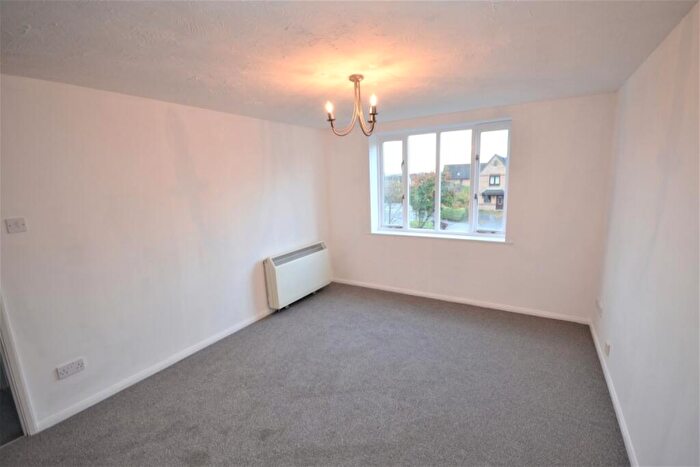1 Bedroom Flat To Rent In Hirondelle Close, Duston, Northampton, NN5