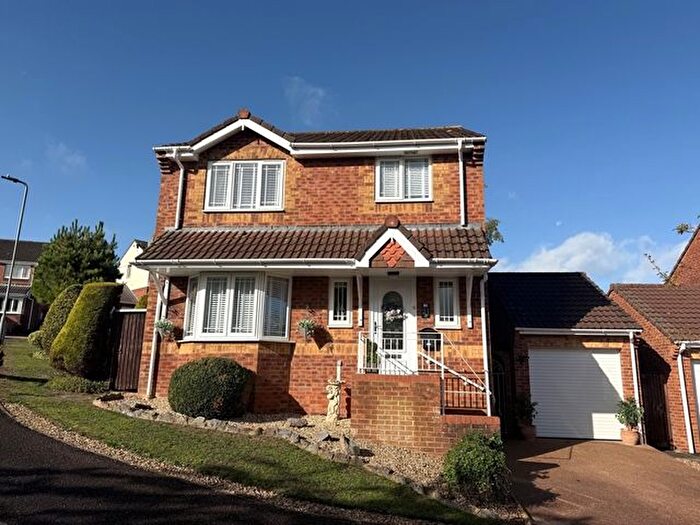 3 Bedroom Detached House For Sale In Yallop Way, Honiton, EX14