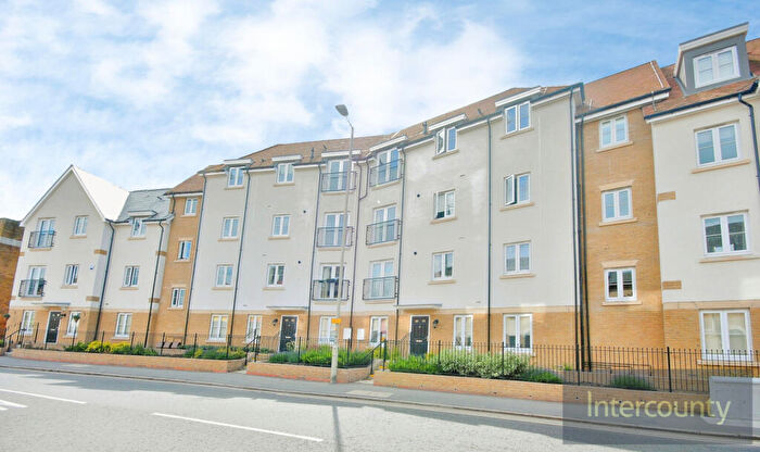 2 Bedroom Apartment To Rent In South Street, Bishop's Stortford, Hertfordshire, CM23