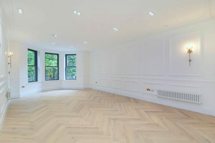 2 Bedroom Flat To Rent In Grange Road, Bermondsey, London, SE1