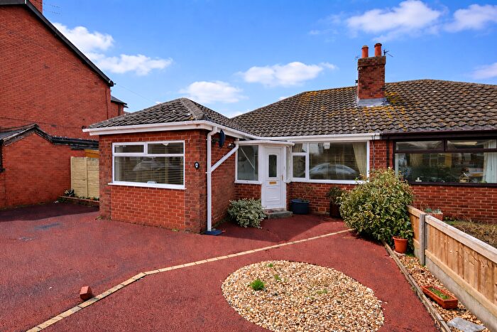 2 Bedroom Bungalow For Sale In Balmoral Place, Thornton, FY5