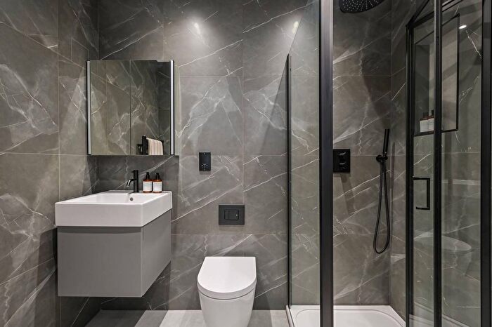 1 Bedroom Maisonette For Sale In Landex Apartments Ii, De Beauvoir Town, London, N1