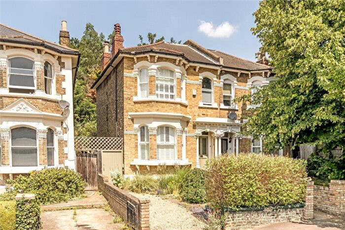 3 Bedroom Semi-Detached House For Sale In Breakspears Road, Brockley, SE4