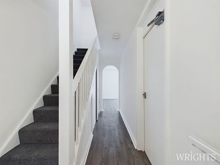 3 Bedroom Terraced House To Rent In Thundridge Close, Welwyn Garden City, AL7