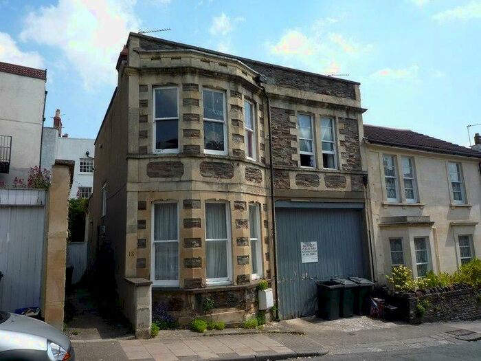 4 Bedroom Private Hall To Rent In Normanton Road Clifton Bristol, BS8