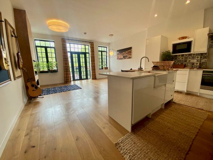 2 Bedroom Apartment To Rent In Old Post Office Court, NR2