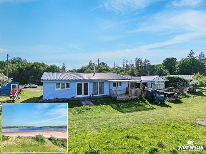 2 Bedroom Chalet For Sale In Ferry Point, Llansteffan, Carmarthen, SA33