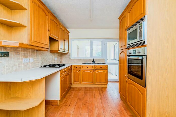 3 Bedroom Semi-Detached House For Sale In Waverley Crescent, Romsley, Halesowen, B62