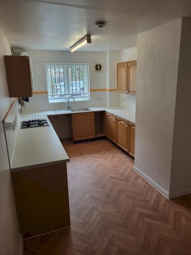 3 Bedroom Terraced House To Rent In Buxhall Crescent, London, E9