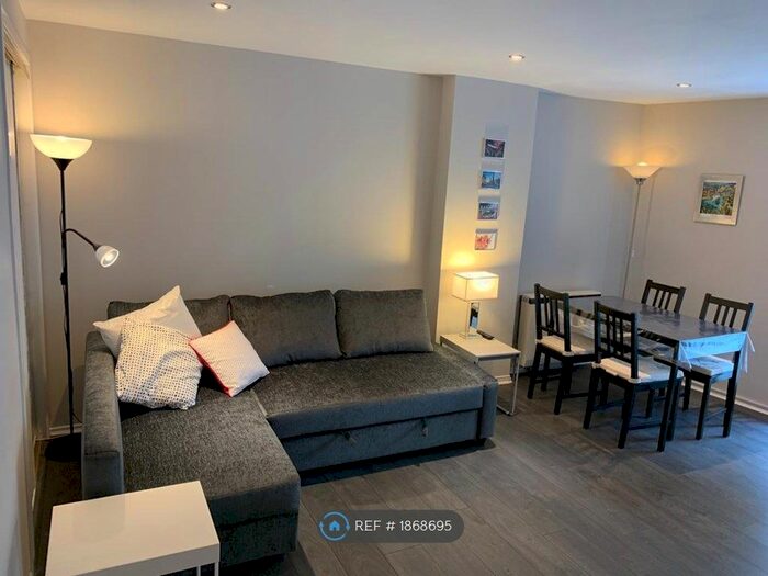 1 Bedroom Flat To Rent In Chapel Lane, Edinburgh, EH6