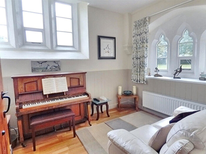 3 Bedroom Detached House For Sale In Arncliffe, Skipton, BD23