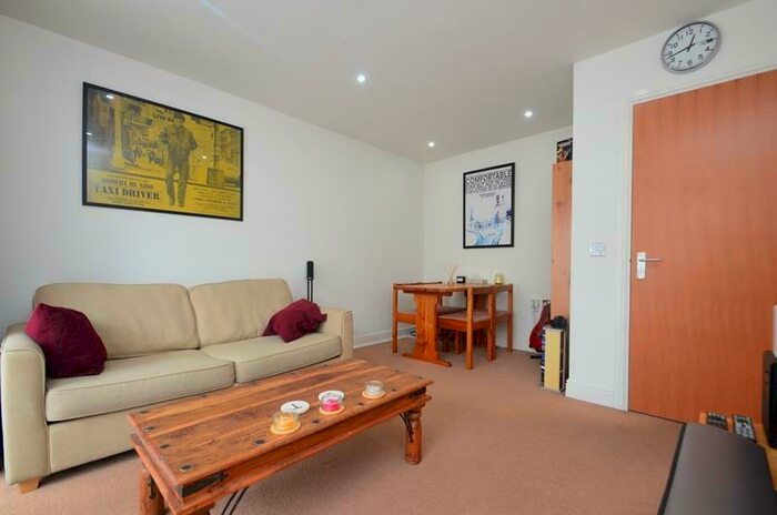 1 Bedroom Apartment To Rent In Hummingbird Court, Harrow, HA2