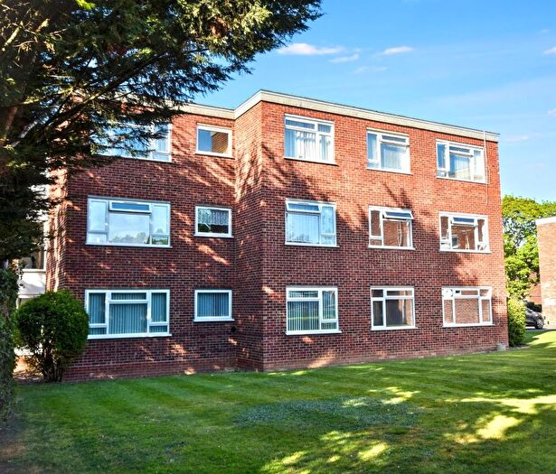 2 Bedroom Flat For Sale In Linden Court, Main Road, Sidcup, DA14
