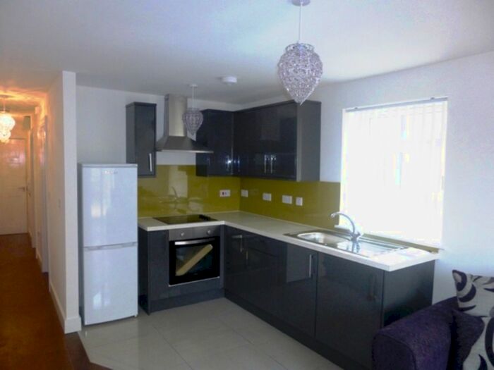 1 Bedroom Flat To Rent In Whitchurch Road, Heath, Cardiff, CF14