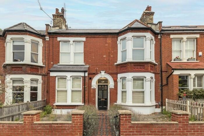 1 Bedroom Flat To Rent In Heathwood Gardens, London SE7