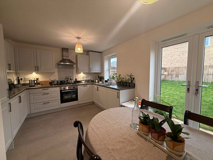 3 Bedroom Semi-Detached House For Sale In Ivy Drive, West Meadows, Cramlington, Northumberland, NE23