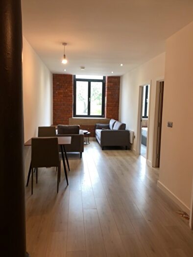 2 Bedroom Apartment To Rent In Cape Street, Bradford, West Yorkshire, BD1