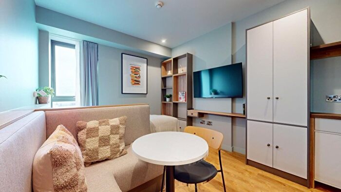 Studio To Rent In First Way, Wembley, HA9