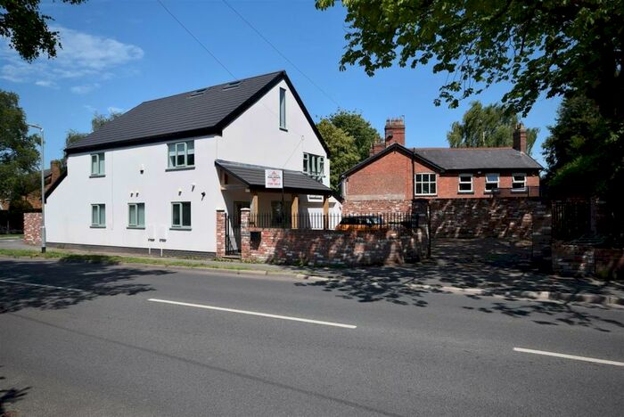 3 Bedroom Detached House To Rent In Dickens Lane, Poynton, SK12