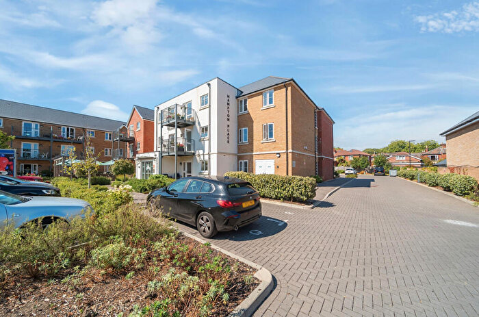 1 Bedroom Flat For Sale In Hampton Close, Shirley, Southampton, Hampshire, SO15