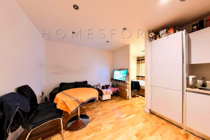 Studio For Sale In Carnegie House, Peterborough Road, Harrow On The Hill, HA1