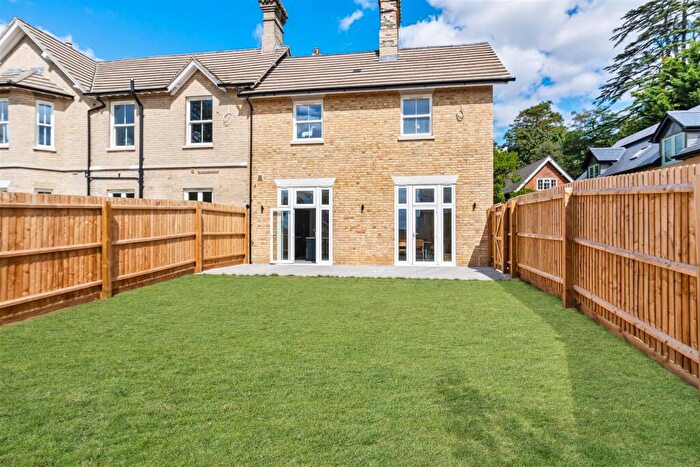 4 Bedroom Semi-Detached House For Sale In Moralee Close, Wimborne Minster, BH21