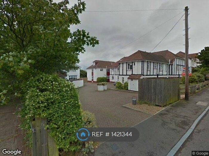 2 Bedroom Flat To Rent In Queens Road, Whitstable, CT5
