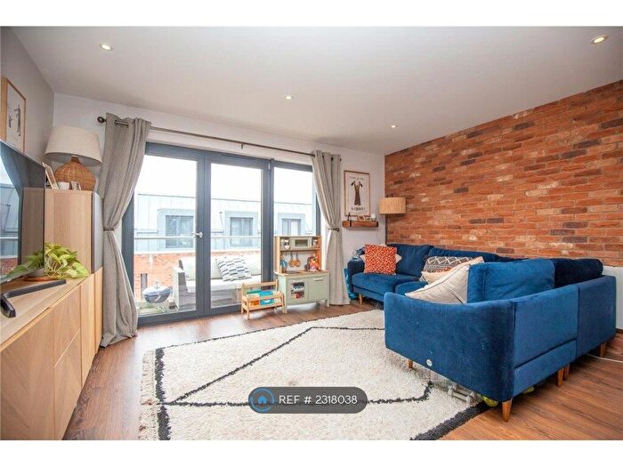 2 Bedroom Flat To Rent In Portland Square, Bristol, BS2