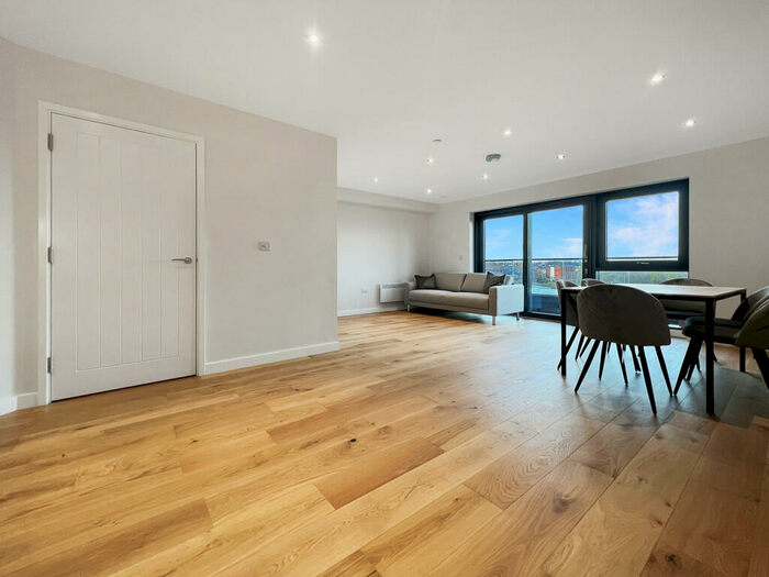 3 Bedroom Penthouse To Rent In Block F Victoria Riverside, Leeds City Centre, LS10