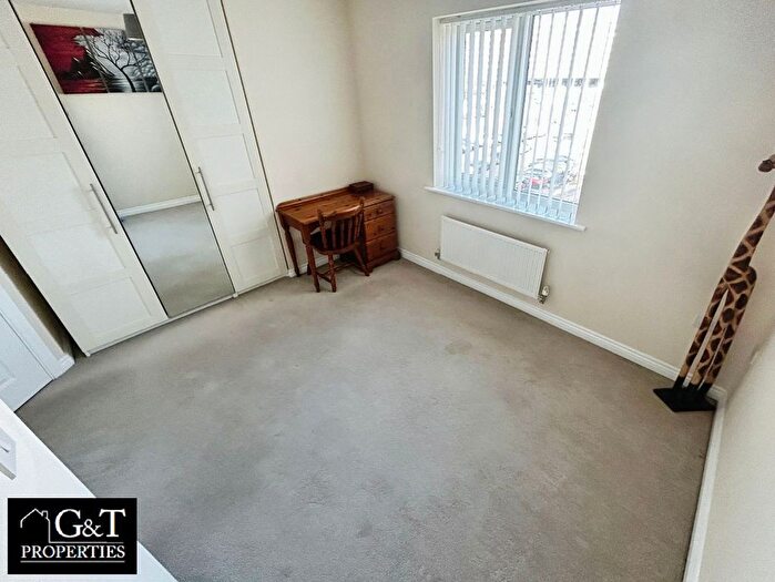 2 Bedroom Flat For Sale In Wellspring Gardens, Dudley, DY2