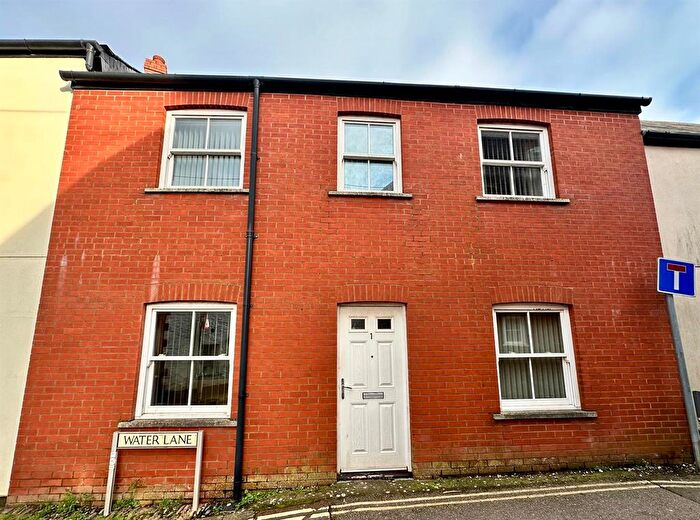 1 Bedroom Flat For Sale In Water Lane, Tiverton, EX16