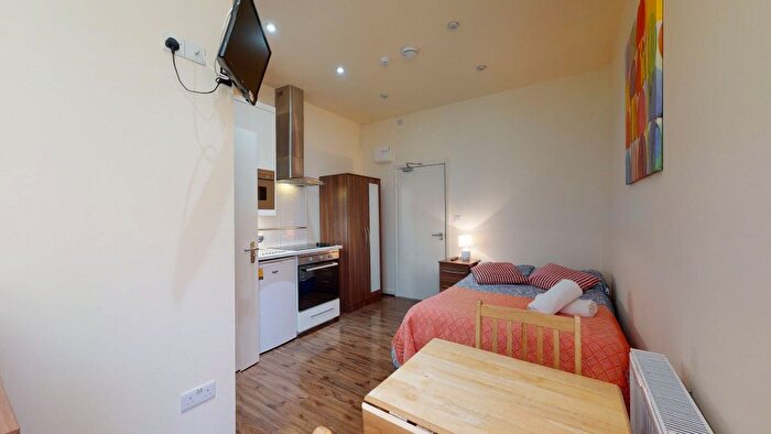 Studio To Rent In Cranhurst Road, London, NW2
