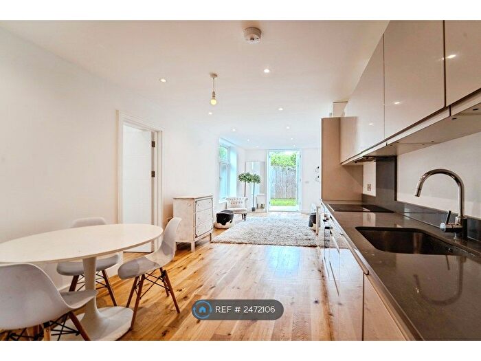 3 Bedroom Flat To Rent In Fordwych Road, London, NW2