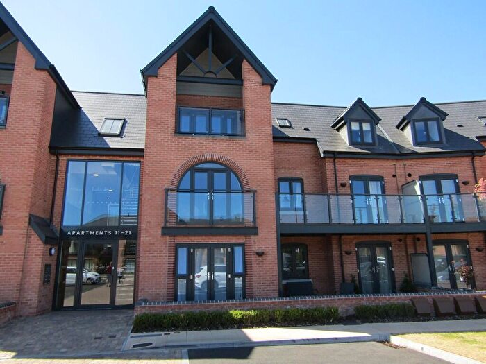 2 Bedroom Apartment To Rent In Lakeside Apartments, Barton Marina, DE13