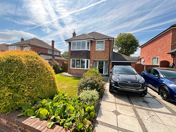3 Bedroom Detached House For Sale In Coombe Drive, Higher Runcorn, WA7