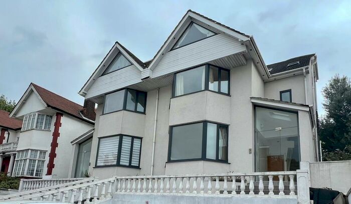 3 Bedroom Apartment To Rent In Regents Park Road, London, N3