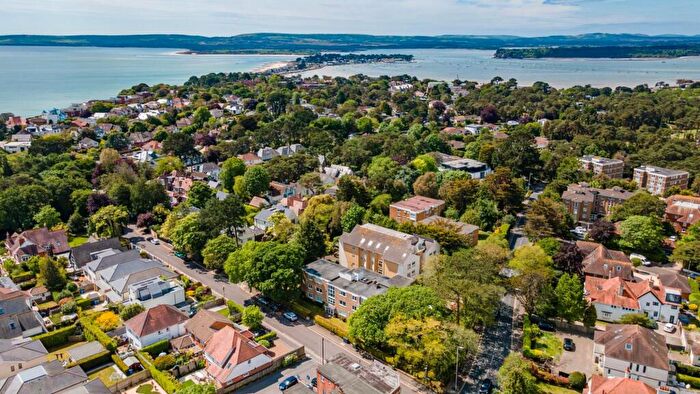 3 Bedroom Flat For Sale In Cliff Drive, Canford Cliffs, BH13
