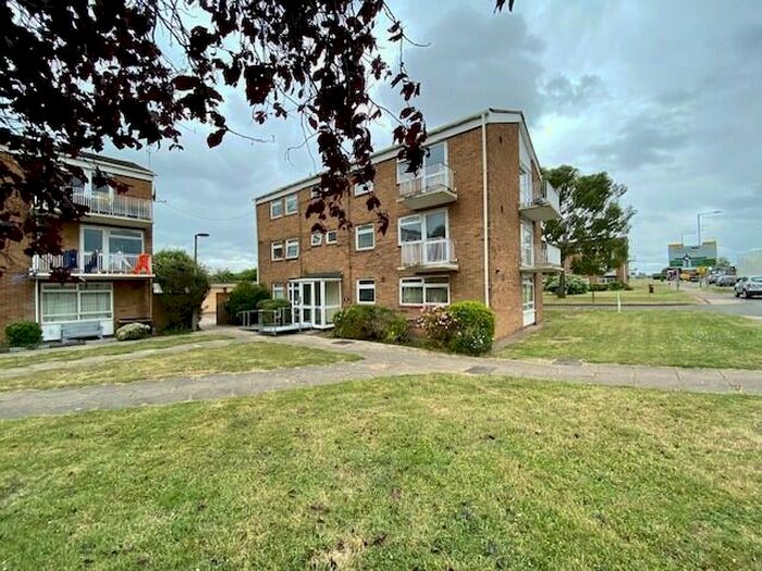 1 Bedroom Apartment To Rent In Hastoe Park, Aylesbury, HP20
