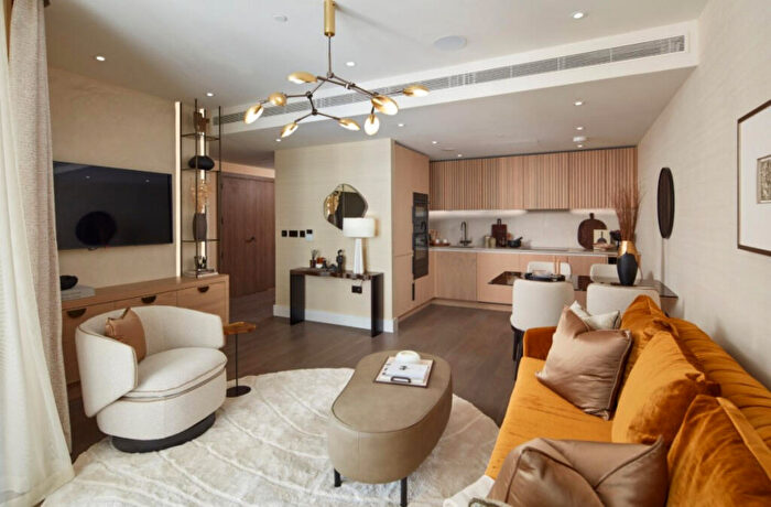 1 Bedroom Apartment To Rent In Grosvenor House, Nine Elms, SW11