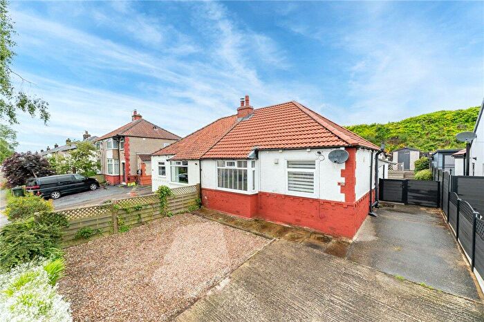 2 Bedroom Bungalow For Sale In Rylands Avenue, Bingley, West Yorkshire, BD16