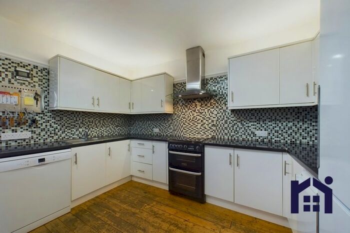 3 Bedroom Semi-Detached House For Sale In Wood Lane, Heskin, PR7