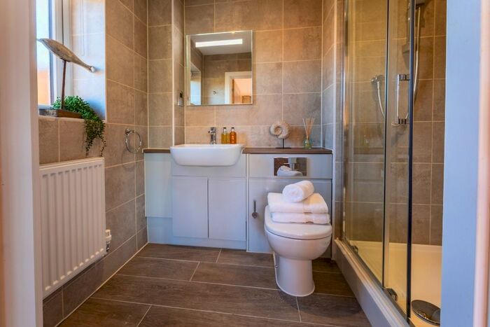 2 Bedroom Detached Bungalow For Sale In Kestrel Road, Hopton On Sea, NR31