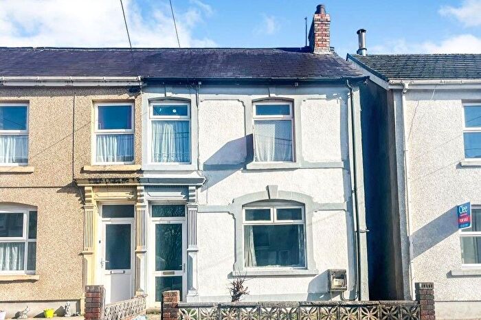3 Bedroom Semi-Detached House For Sale In Tirycoed Road, Glanamman, Ammanford, SA18