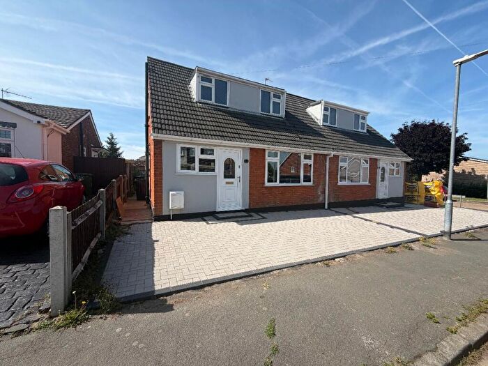 2 Bedroom Chalet To Rent In Nicholl Road, Basildon, SS15