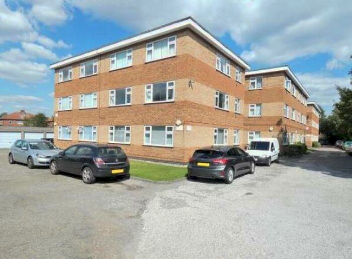 2 Bedroom Flat To Rent In Doris Court, Norfolk Avenue, Toton, NG9