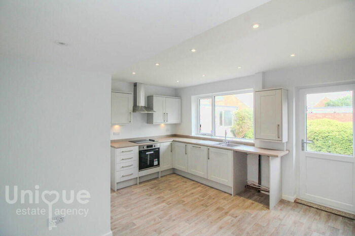 3 Bedroom Bungalow For Sale In Baltimore Road, St. Annes, Lytham St. Annes, Lancashire, FY8