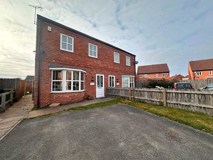 3 Bedroom Property To Rent In Blacklee Close, Strensall, York, YO32