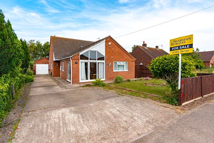 4 Bedroom Chalet For Sale In Station Road, Old Leake, Boston, PE22